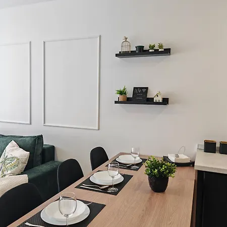 Zenith Apartment *