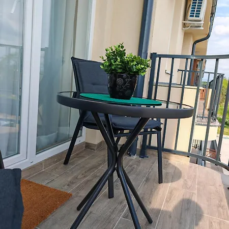 Zenith Apartment